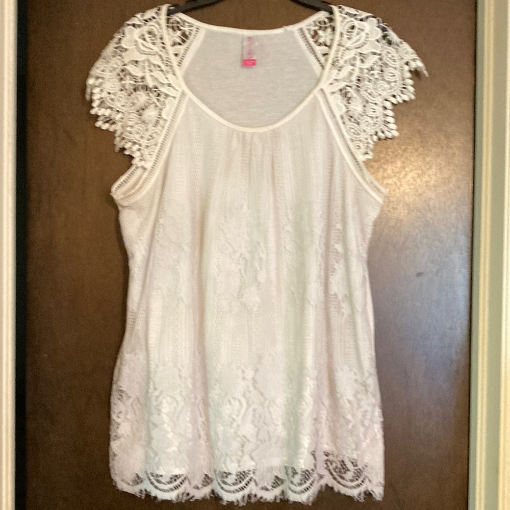 No Boundaries Lacey short sleeve blouse Size XXL (19)